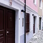 Downtown Chic And Cozy - Classic One Bedroom Пиран