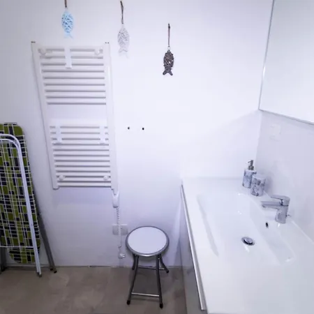 Downtown Chic And Cozy - Classic One Bedroom Appartamento *