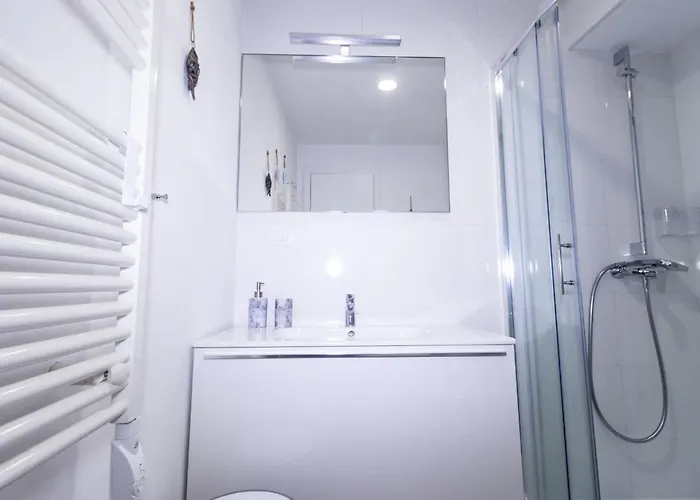 Downtown Chic And Cozy - Classic One Bedroom Appartement