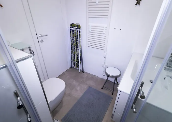 Downtown Chic And Cozy - Classic One Bedroom * Piran